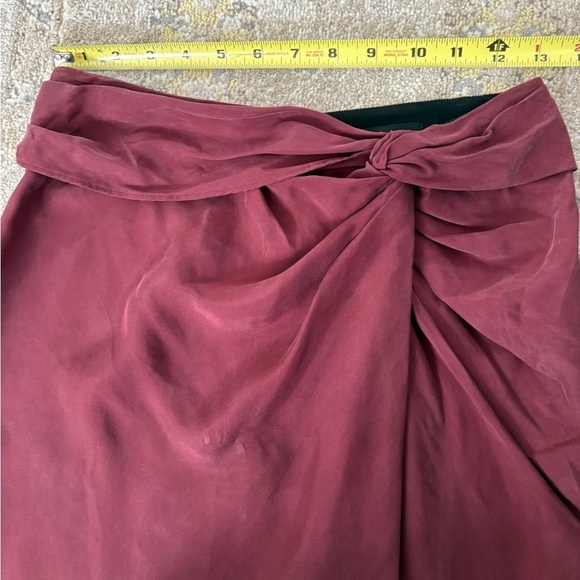 RAG & BONE Amber twist-front silk crepe de chine midi skirt - Picture 7 of 11